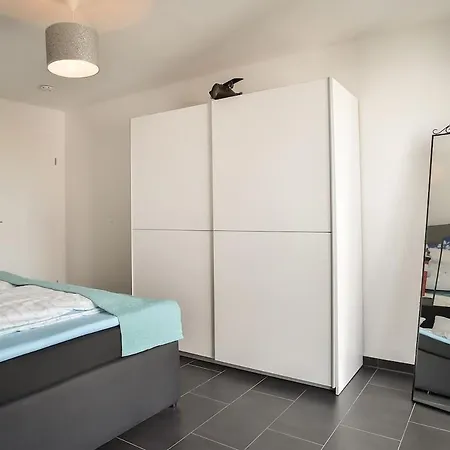 Neubau Stuttgart Messe Airport *