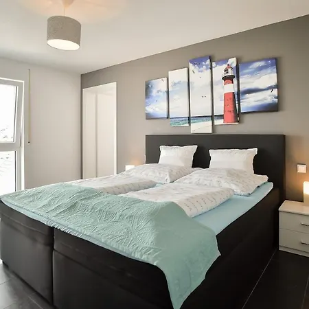 Neubau Stuttgart Messe Airport * ליינפלדן-אכטרדינגן